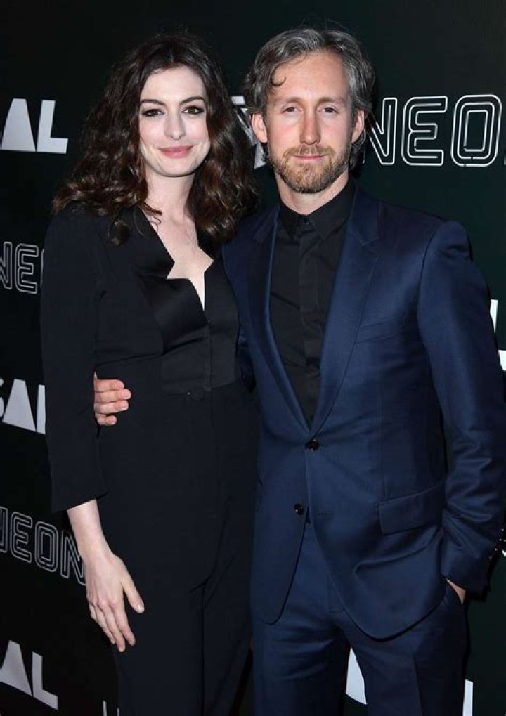 The Internet Is Convinced Anne Hathaway's Husband Is Actually William Shakespeare
