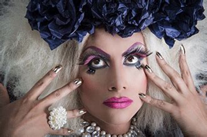 The Magic Behind Drag Eye Makeup