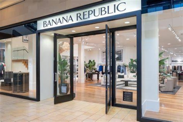 The Only 4 Sales Worth Shopping, Including Banana Republic and Kosas