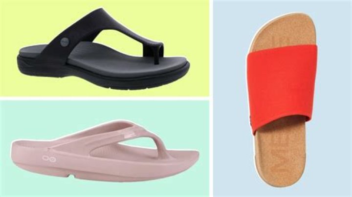 The “Ugly” Supermodel-Worn Oofos Orthopedic Slides Are So Comfy