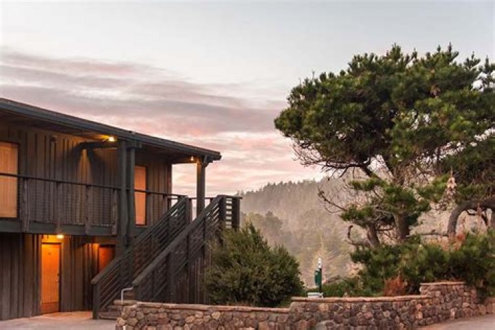 Timber Cove Hotel Review, Sonoma County, California