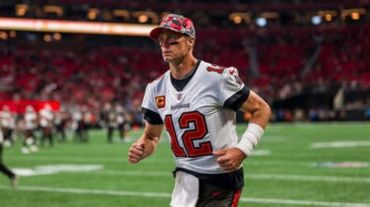 Tom Brady loses to Falcons for first time in his career