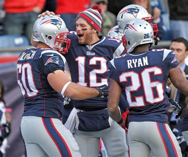Tom Brady sends angry text to former teammate after Buccaneers loss vs Cowboys
