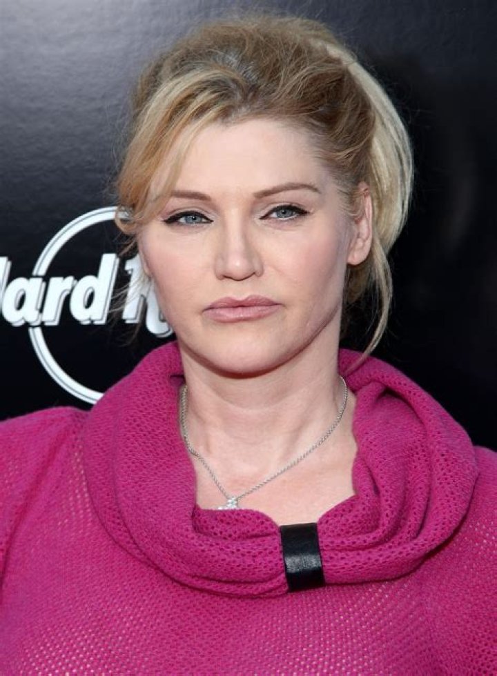 Tracy Tweed Net Worth  - Pulptastic