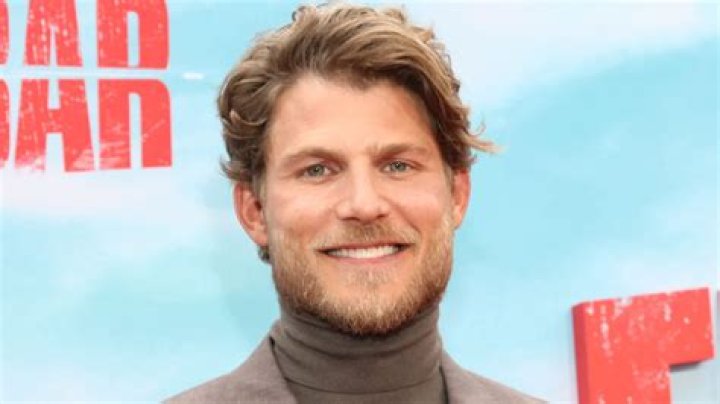 Travis Van Winkle Age, Height, Net Worth, Movies, Tv-Series