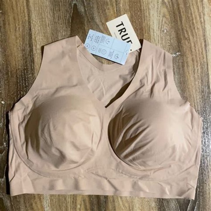 True & Co Lift V-Neck Bra on Amazon