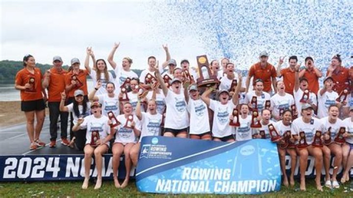 Tufts University Men's Rowing Program Information