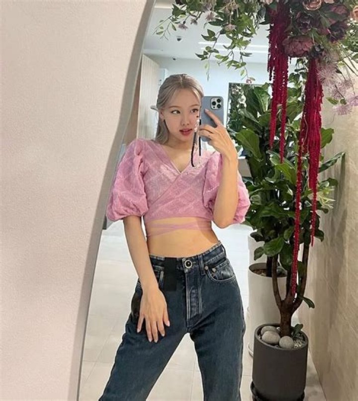 TWICE Nayeon's Crop Top Fashion