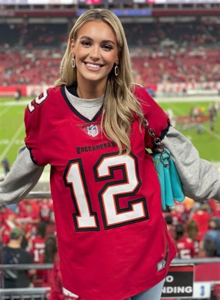 Veronika Rajek doesn't forget about Tom Brady during her trip to Coachella