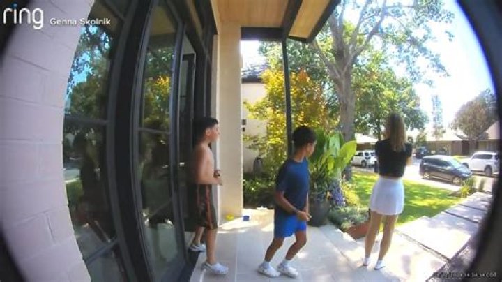 Viral Video Of Kid And His Mom CCTV: A Heartwarming Moment Captured