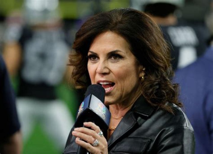 “Was this truly a devastating miscarriage?” Michele Tafoya harshly criticizes Lisa Guerrero’s Miscarriage allegations on MNF