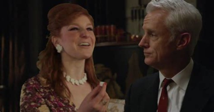 Watch Julie Klausner Drop Acid With Roger Sterling on Mad Men