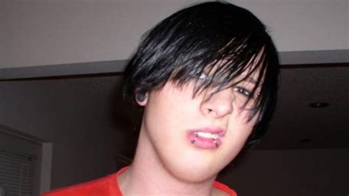 What are emo kids?