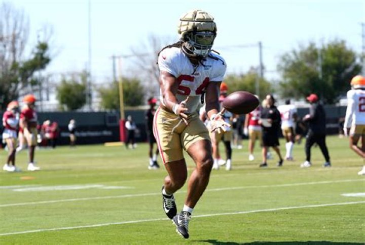 What’s a 49ers practice like? We followed Fred Warner during longest session of camp
