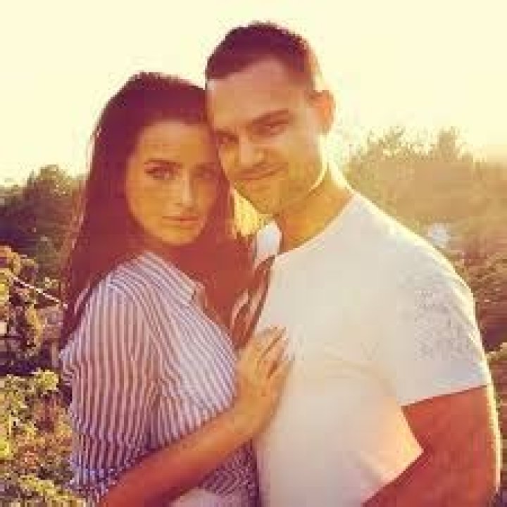 Who is Abigail Ratchford dating? Abigail Ratchford boyfriend, husband