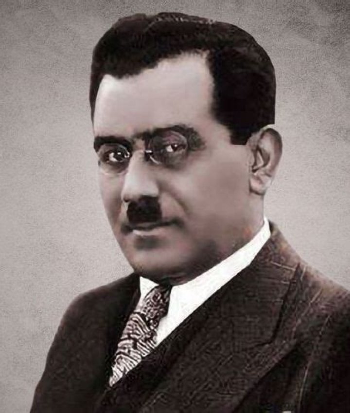 Who is Ali Moustafa Mosharafa dating? Ali Moustafa Mosharafa partner, spouse