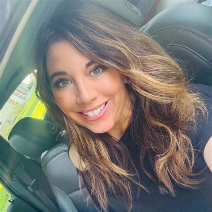 Who is Annie Pecher dating? Annie Pecher boyfriend, husband