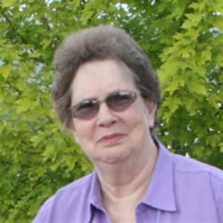 Who is Arlene Miles dating? Arlene Miles partner, spouse