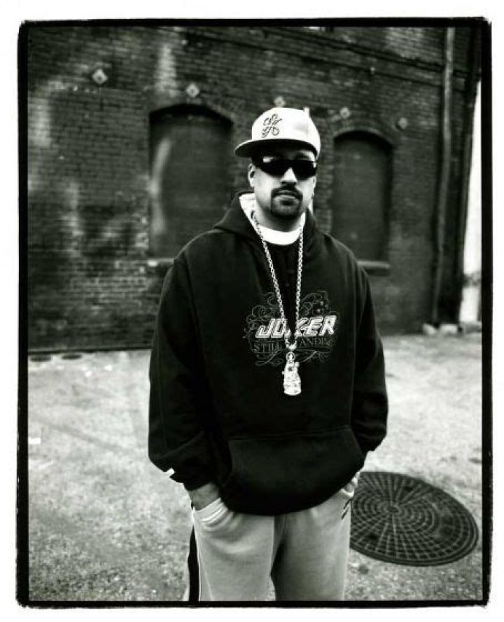 Who is B-Real dating? B-Real girlfriend, wife