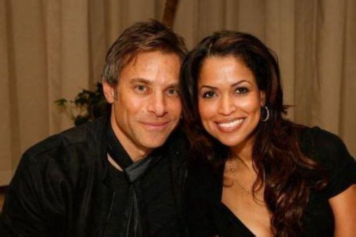 Who is Brad Beckerman dating? Brad Beckerman girlfriend, wife