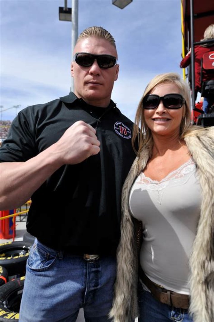 Who is Brock Lesnar dating? Brock Lesnar girlfriend, wife