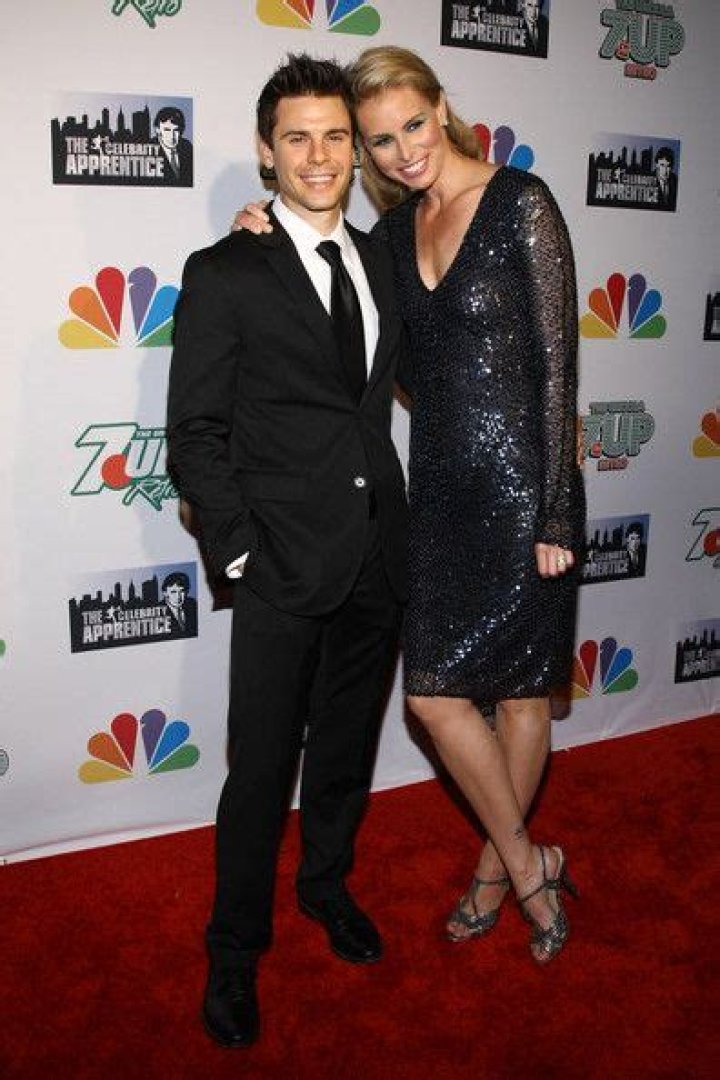 Who is Burney Lamar dating? Burney Lamar girlfriend, wife