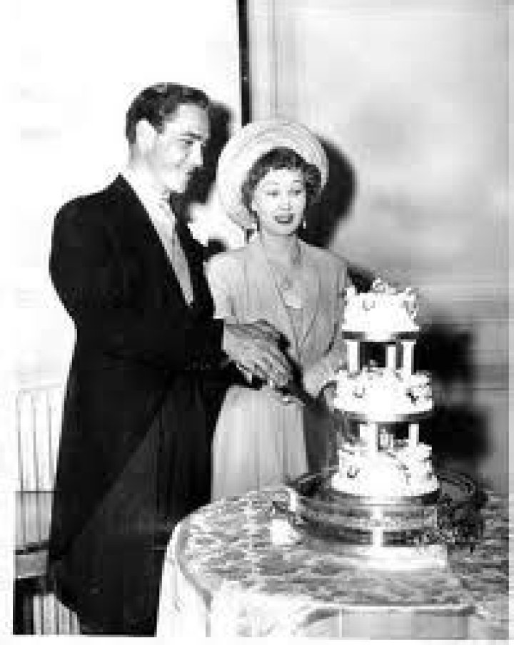 Who is Catherine Grant-Bogle dating? Catherine Grant-Bogle boyfriend, husband