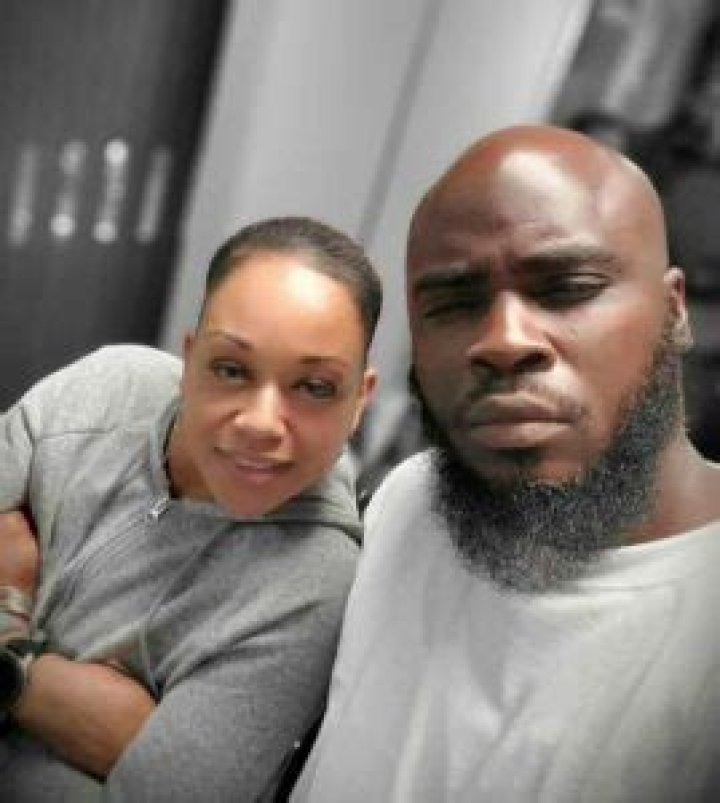 Who is Dee Williams dating? Dee Williams boyfriend, husband