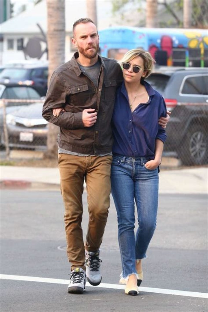 Who Is Emilia Clarke Dating? 4 Celebrity Men Rumored To Have Dated Khaleesi