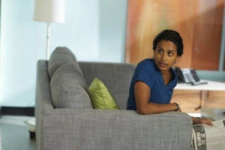 Who is Glenda Braganza dating? Glenda Braganza boyfriend, husband