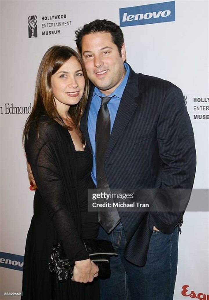 Who is Greg Grunberg dating? Greg Grunberg girlfriend, wife