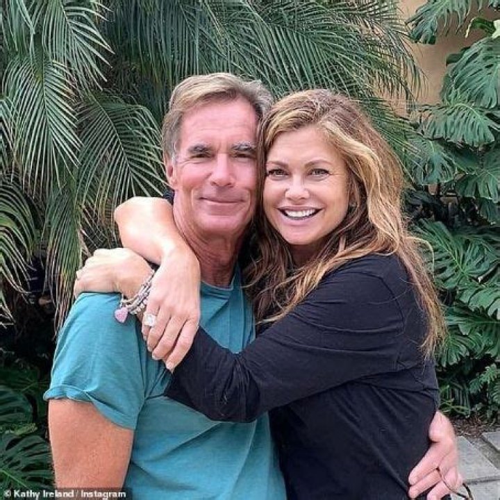 Who is Gregory P. Olsen dating? Gregory P. Olsen girlfriend, wife