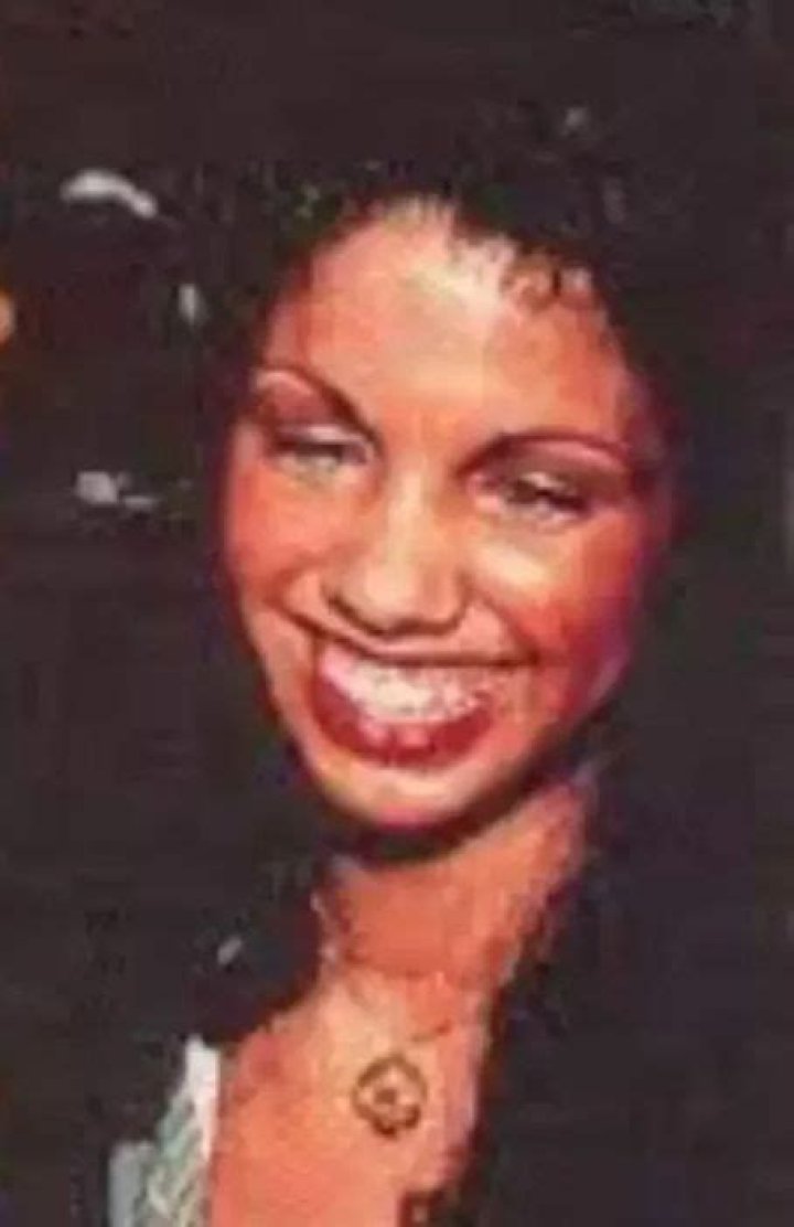 Who is Janet Hunt dating? Janet Hunt boyfriend, husband
