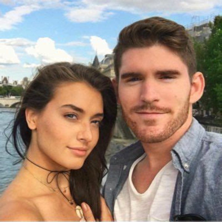 Who is Jessica Clements dating? Jessica Clements boyfriend, husband