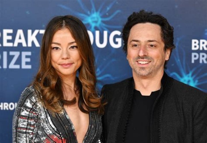 Who is Larry B. Scott dating? Larry B. Scott girlfriend, wife