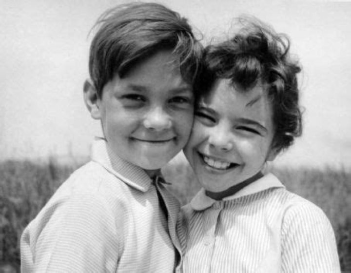 Who is Loretta Parry dating? Loretta Parry boyfriend, husband