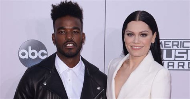 Who is Luke James dating? Luke James girlfriend, wife