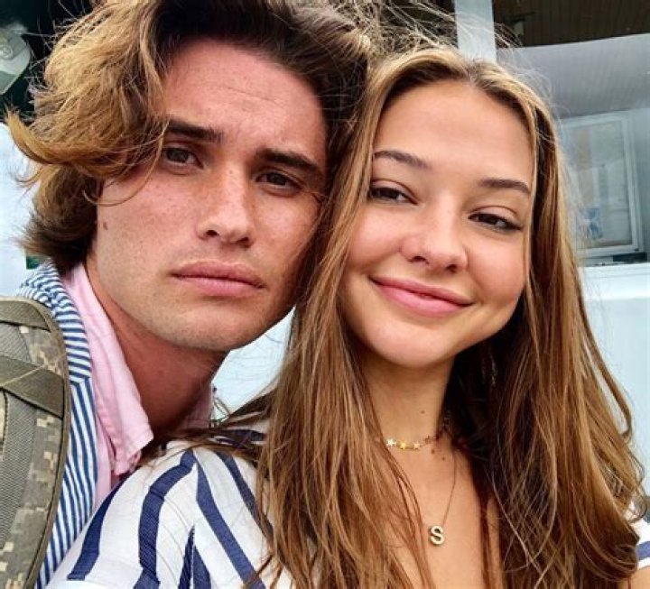 Who is Madelyn Cline dating? Madelyn Cline boyfriend, husband