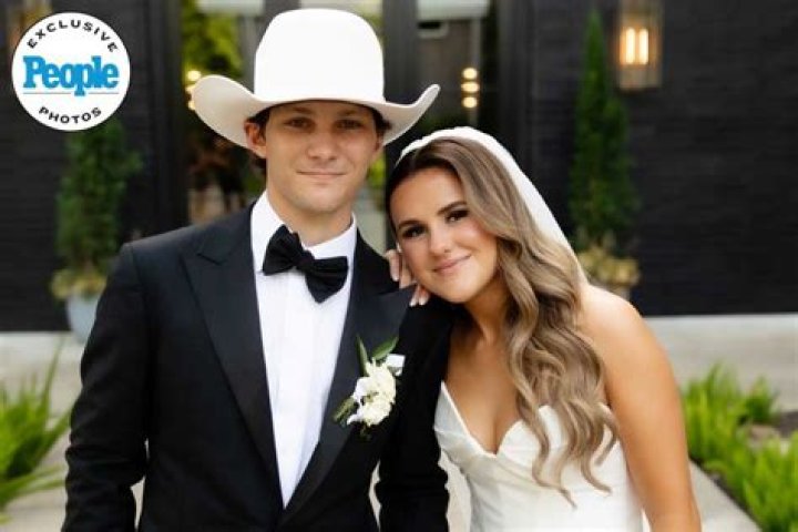 Who is Marabeth Jordan dating? Marabeth Jordan partner, spouse