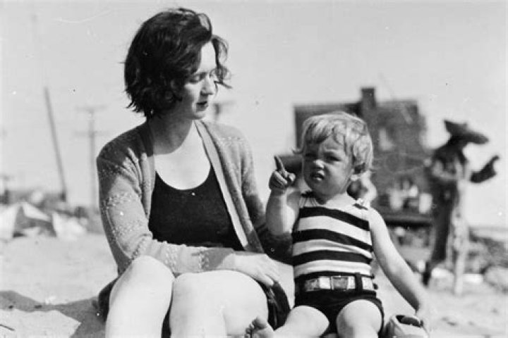 Who Is Marilyn Monroe’s Mother, Gladys Pearl?