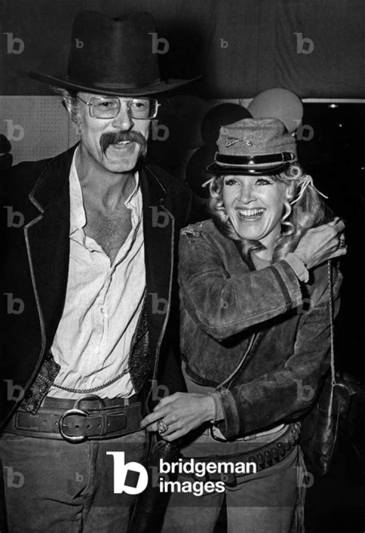 Who is Robert Culp dating? Robert Culp girlfriend, wife