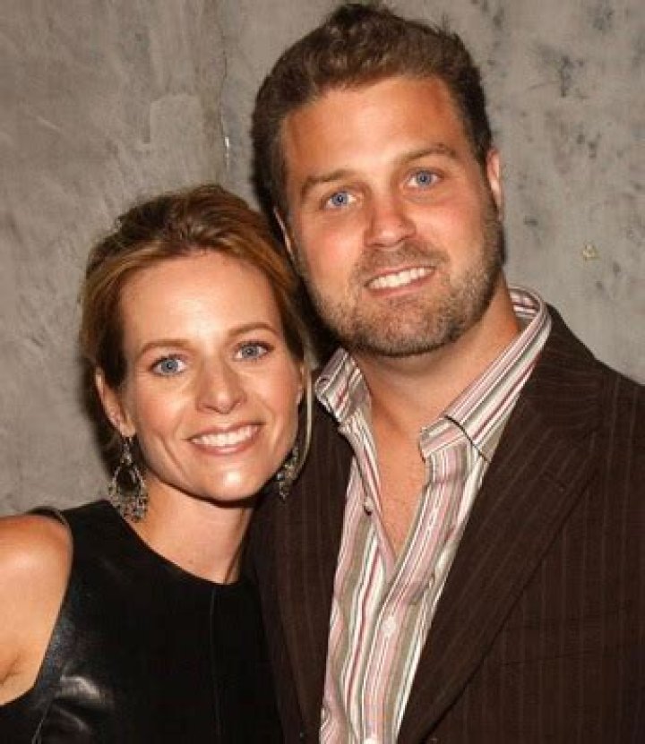 Who is Robert Salomon dating? Robert Salomon girlfriend, wife