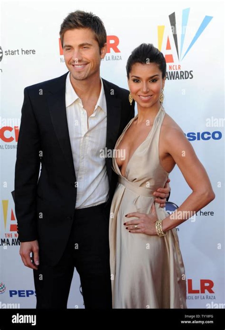 Who is Roselyn Sanchez dating? Roselyn Sanchez boyfriend, husband