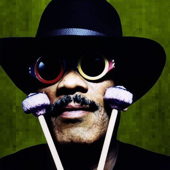 Who is Roy Ayers dating? Roy Ayers girlfriend, wife
