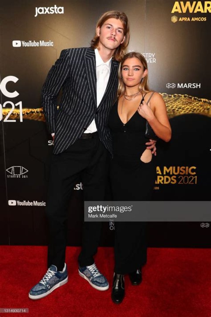 Who is Ruel dating? Ruel girlfriend, wife