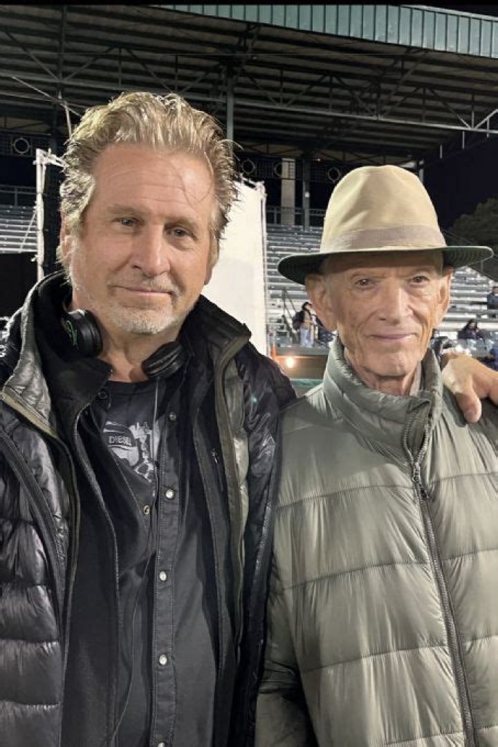 Who is Scott Glenn dating? Scott Glenn girlfriend, wife