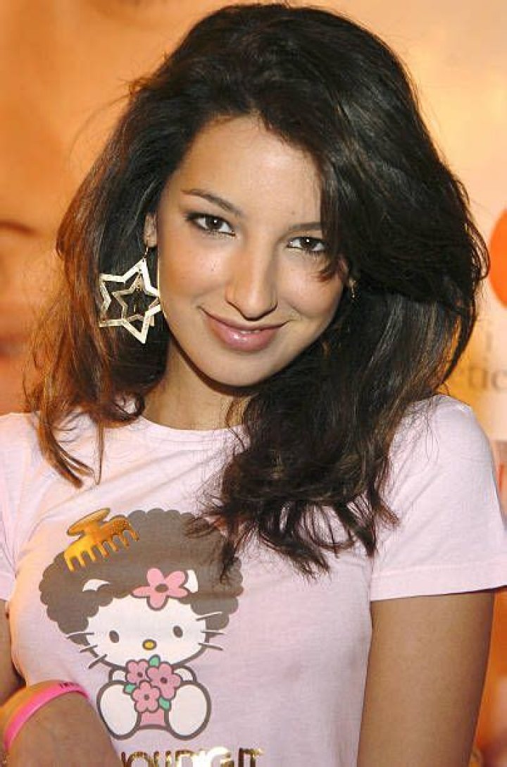 Who is Vanessa Lengies dating? Vanessa Lengies boyfriend, husband