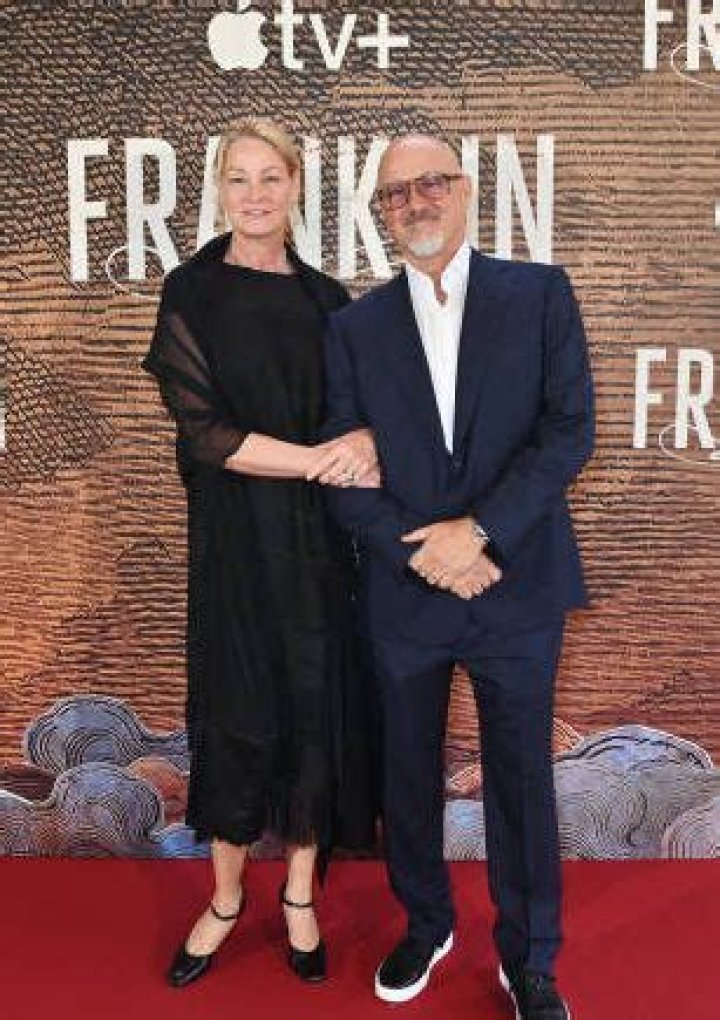 Who is Wendy Rossmeyer dating? Wendy Rossmeyer boyfriend, husband