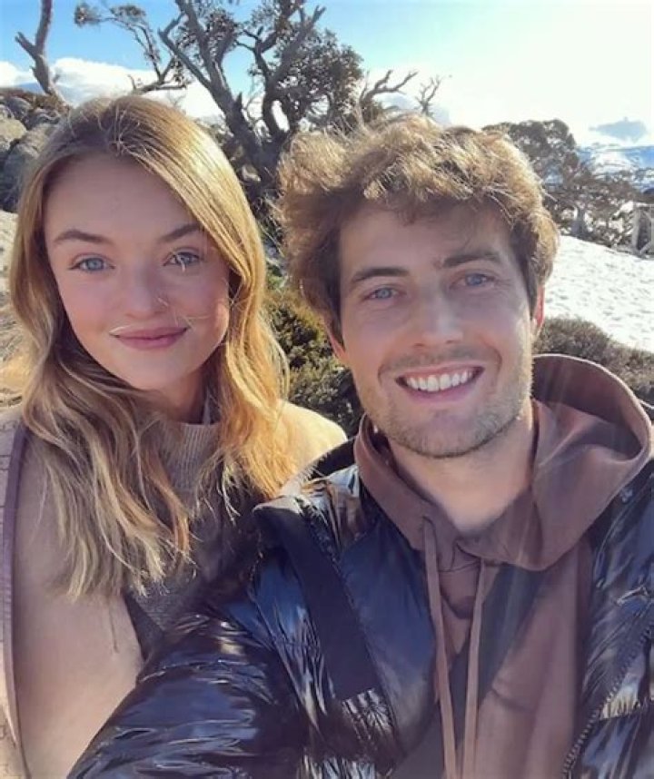 Who is Willow Hand dating? Willow Hand boyfriend, husband