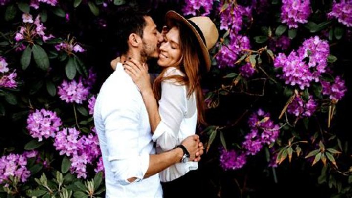 Why Being Both A Realist And A Romantic Is The Best Way To Fall In Love